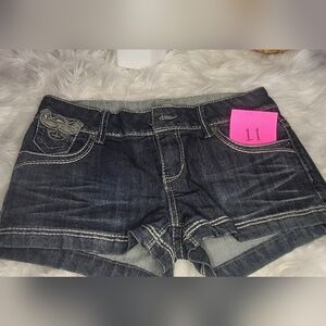 (#11) Women's shorts